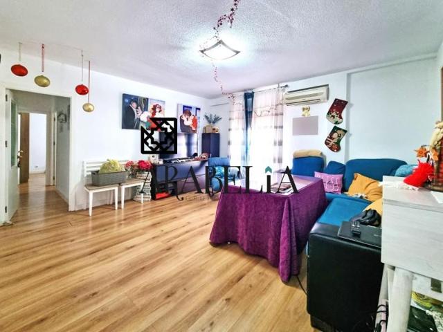 Piso en venta en Córdoba, Av. Barcelona - Viñuela - Rescatado photo 0