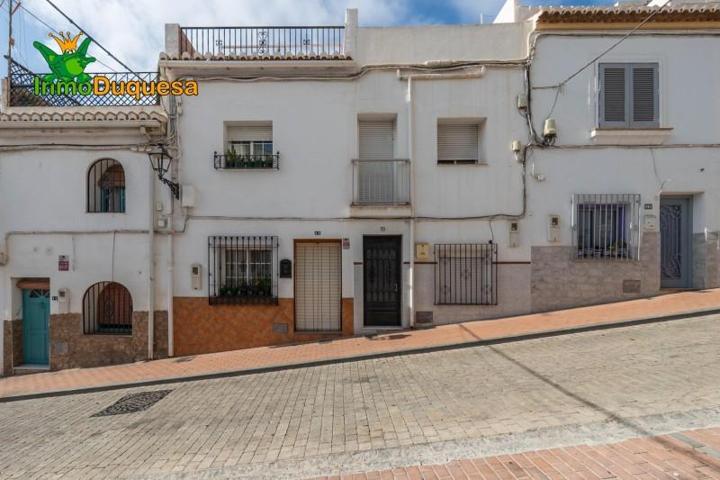 Adosada en venta en Salobreña, Centro photo 0