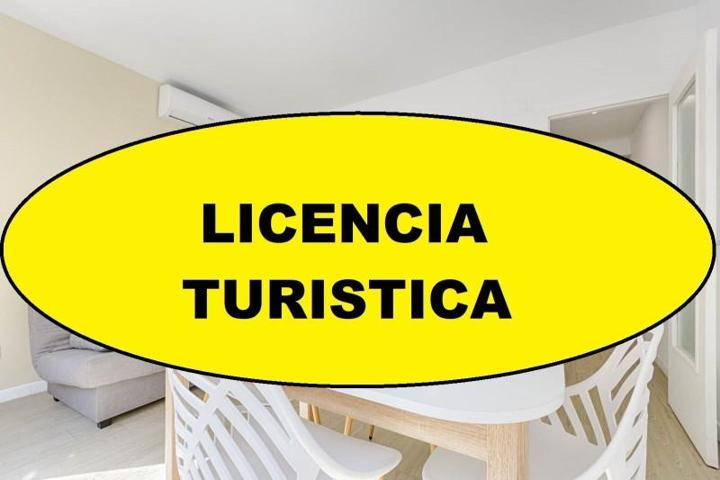 Piso en venta en Roses, Centre photo 0