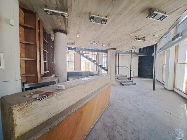 Local comercial en venta en Figueres, L\'Eixample photo 0