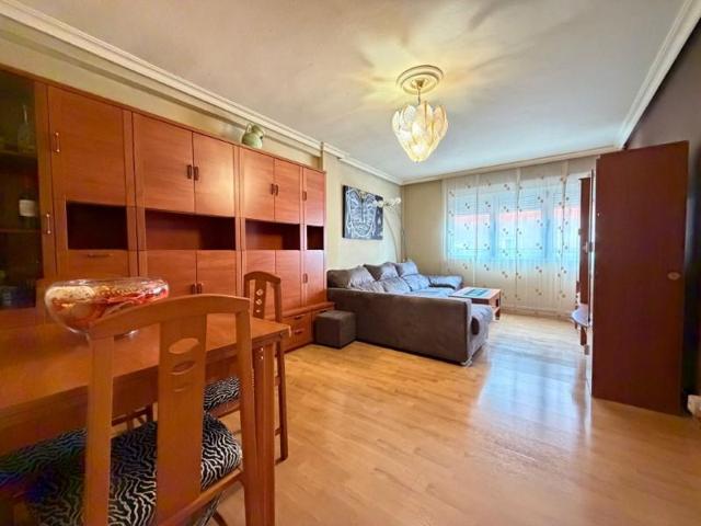 Piso en venta en Gijón photo 0