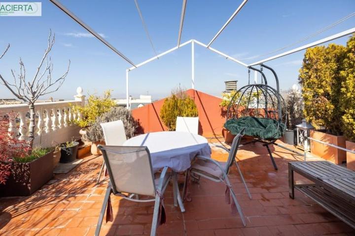 Aticos en venta en Zubia, La Zubia photo 0