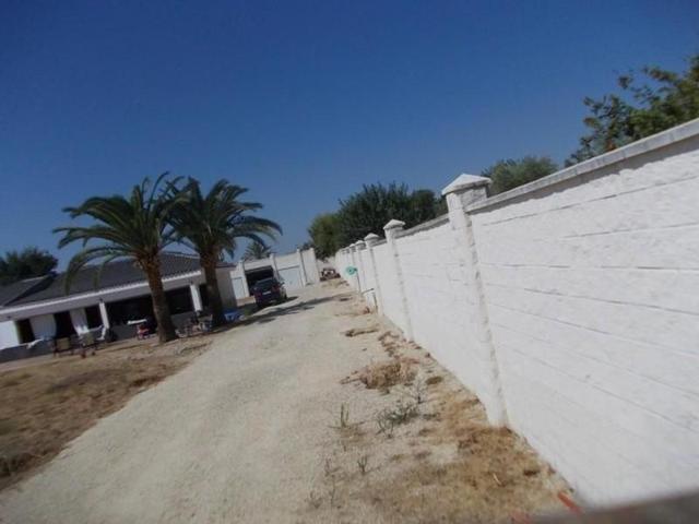 Casa en venta en Carmona, Carmona photo 0