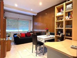 Piso en venta en Sant Boi de Llobregat, Casco Antiguo photo 0