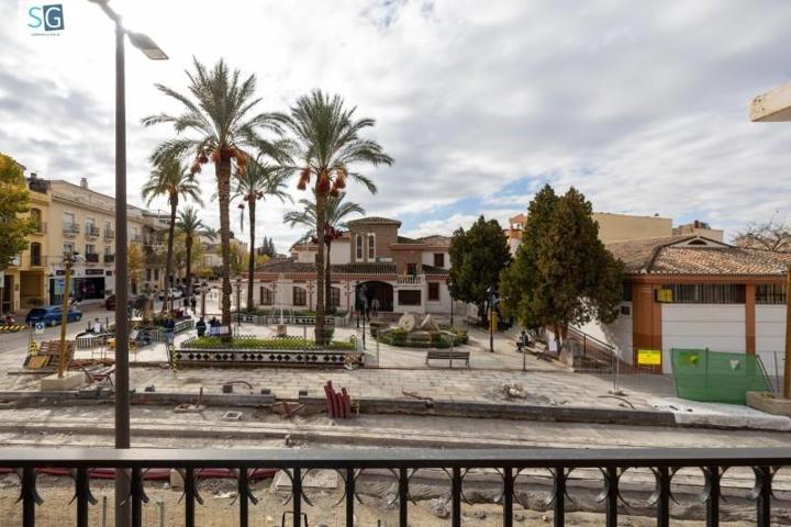 Piso en venta en Churriana de la Vega, Centro photo 0
