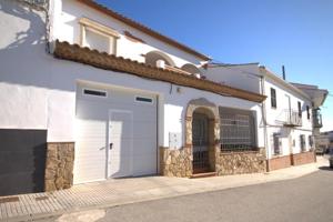 Adosada en venta en Pozo Alcón, Andalucia photo 0