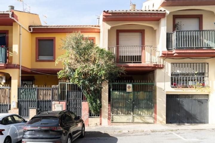Casa en venta en Motril, La Posta photo 0