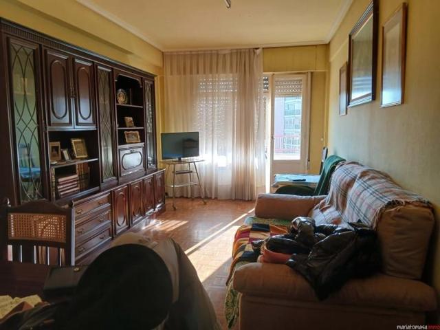 Piso en venta en Vitoria-Gasteiz, Vitoria-Gasteiz photo 0