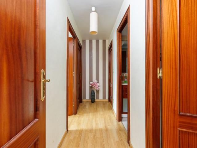 Piso en venta en Vigo photo 0