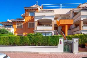 Piso en venta en Orihuela, Baix Segura photo 0