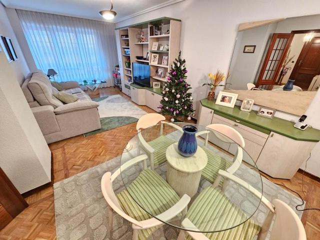 Piso en venta en Avilés, Carbayedo photo 0