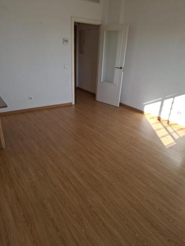 Piso en venta en Sevilla photo 0