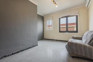 Piso en venta en Barcelona, Horta photo 0