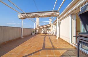 Duplex en venta en Figueres, Centre photo 0