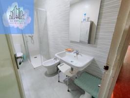 Piso en venta en Valencia, La Petxina photo 0