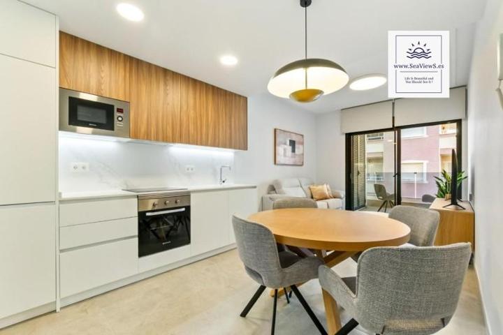 Apartamento en venta en Torrevieja, Las Piscinas Naturales photo 0