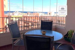 Apartamento en venta en Torrevieja, Playa de los Locos photo 0