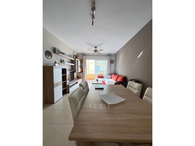 Piso en venta en Torrox photo 0