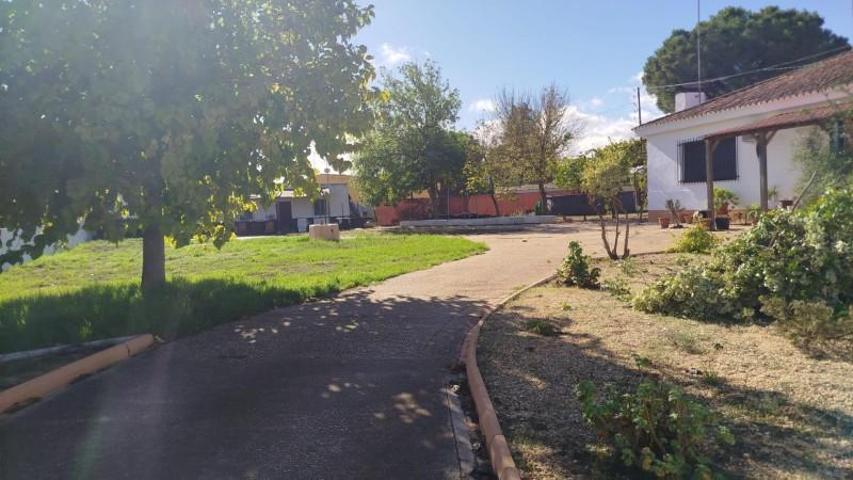 Casa con terreno en venta en Beas, Beas photo 0