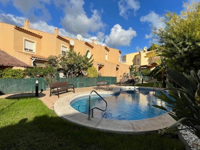 Bungalow en venta en Alfaz del Pi, Albir photo 0