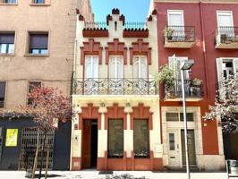 Adosada en venta en Figueres, Centre photo 0