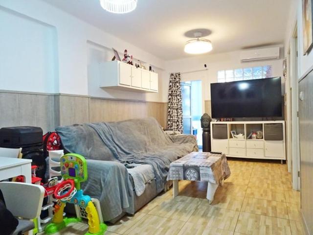 Piso en venta en Málaga, Cruz de Humilladero- Paseo de los Tilos photo 0