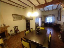 Casa con terreno en venta en Bellreguard photo 0