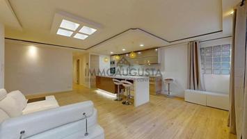 Piso en venta en Barcelona, Zona Franca photo 0