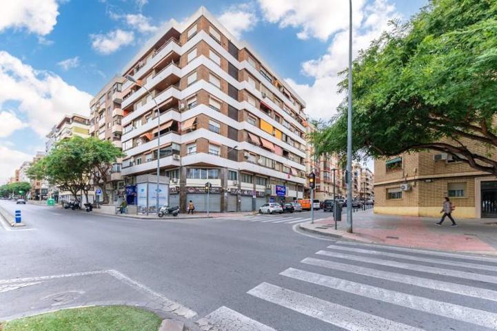 Piso en venta en Alicante, Centro photo 0