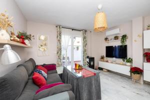 Casa en venta en Zubia, CENTRICO photo 0