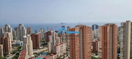 Apartamento en venta en Benidorm, Pueblo Levante photo 0
