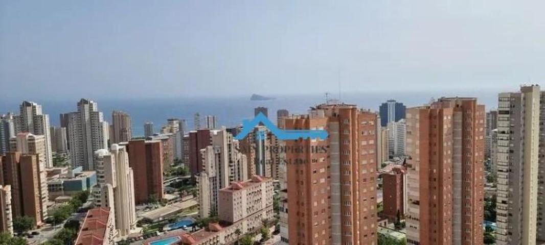 Apartamento en venta en Benidorm, Pueblo Levante photo 0