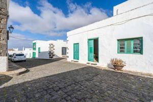 Casas de pueblo en venta en Teguise, La Villa photo 0