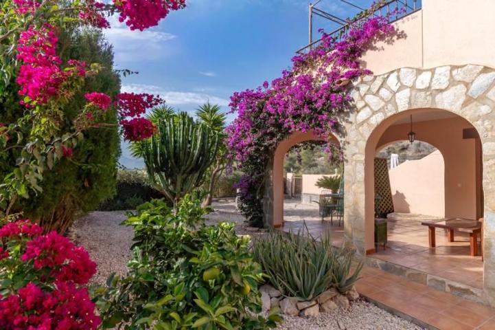 Bungalow en venta en Calpe, Cometa-Carrió photo 0