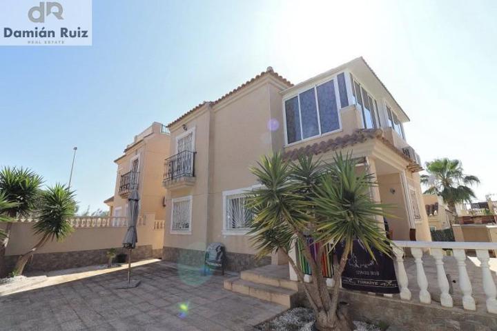 Chalet en venta en Guardamar del Segura, Lomas del Polo photo 0