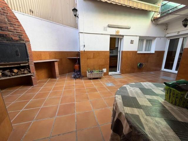Casa en venta en Sabadell, Can Rull photo 0