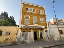 Edificio en venta en Sanlúcar de Barrameda, Centro-Cabildo photo 0