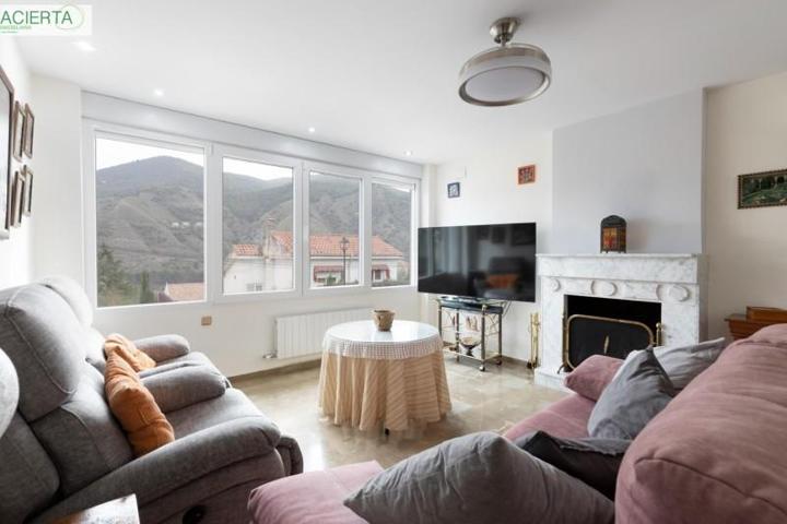 Casa en venta en Pinos Genil, Los Pinillos photo 0