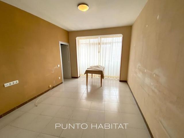 Piso en venta en Barcelona, El Baix Guinardó photo 0