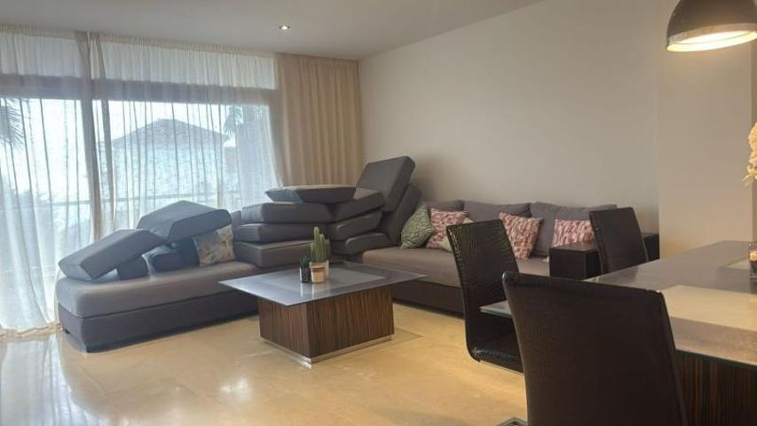 Piso en venta en Manilva photo 0