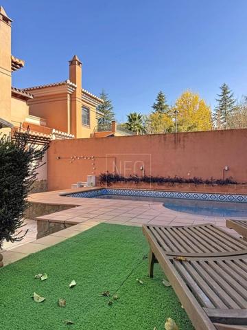 Bungalow en venta en Zubia, Área de Granada photo 0