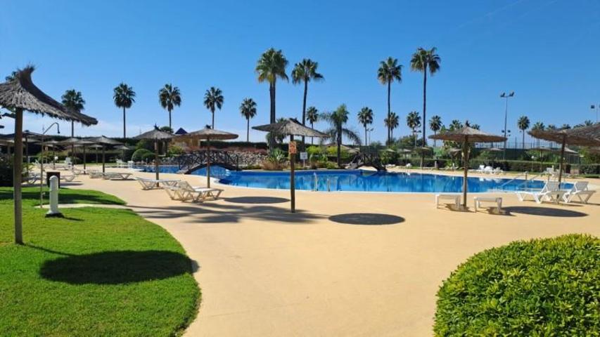 Apartamento en venta en Lepe, Islantilla - Playa photo 0