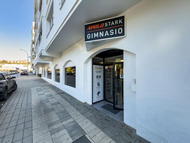 Local comercial en venta en Marbella, Rodeo Alto-Guadaiza-La Campana photo 0