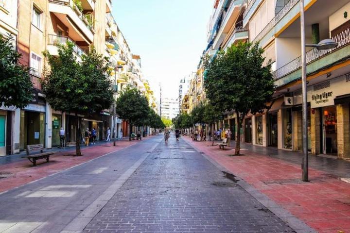 Piso en venta en Sevilla, Los Remedios photo 0