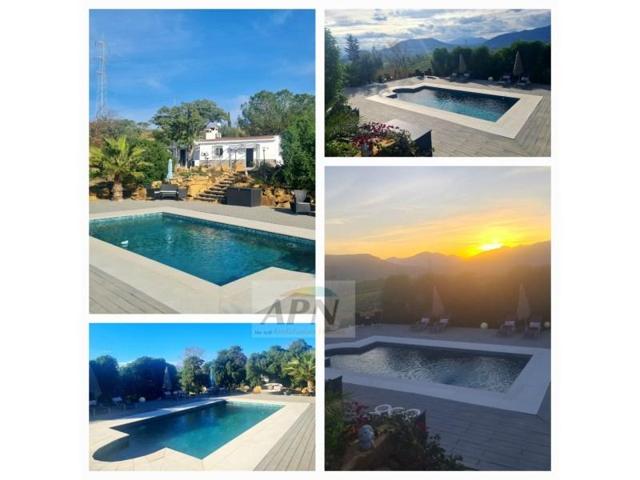 Casa con terreno en venta en Alora photo 0