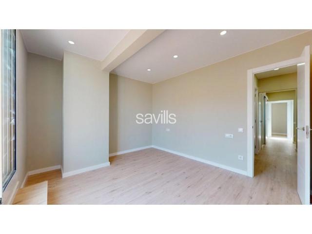 Apartamento en venta en Barcelona, Barri de les Corts photo 0