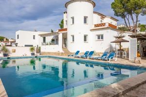 Casa en venta en L'Escala, Puig Sec photo 0