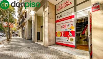 Local comercial en venta en Barcelona, Sagrada Familia photo 0