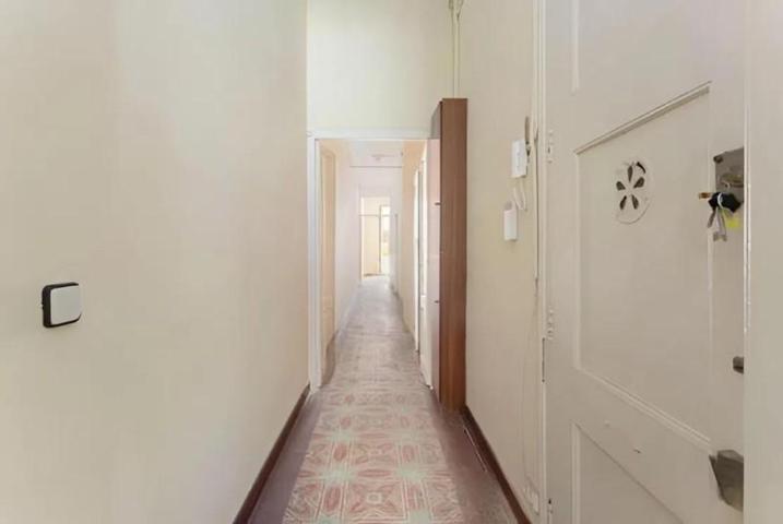 Apartamento en venta en Barcelona photo 0