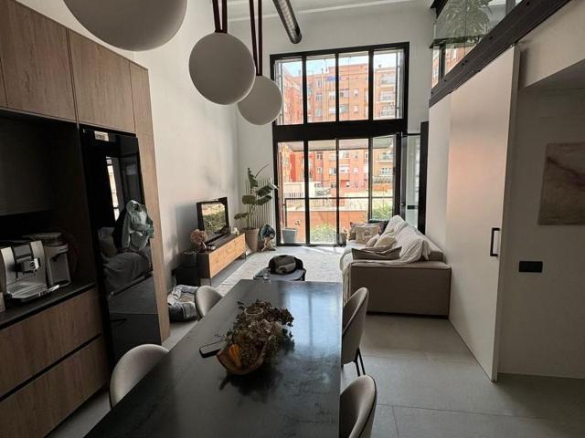 Apartamento en venta en Barcelona photo 0